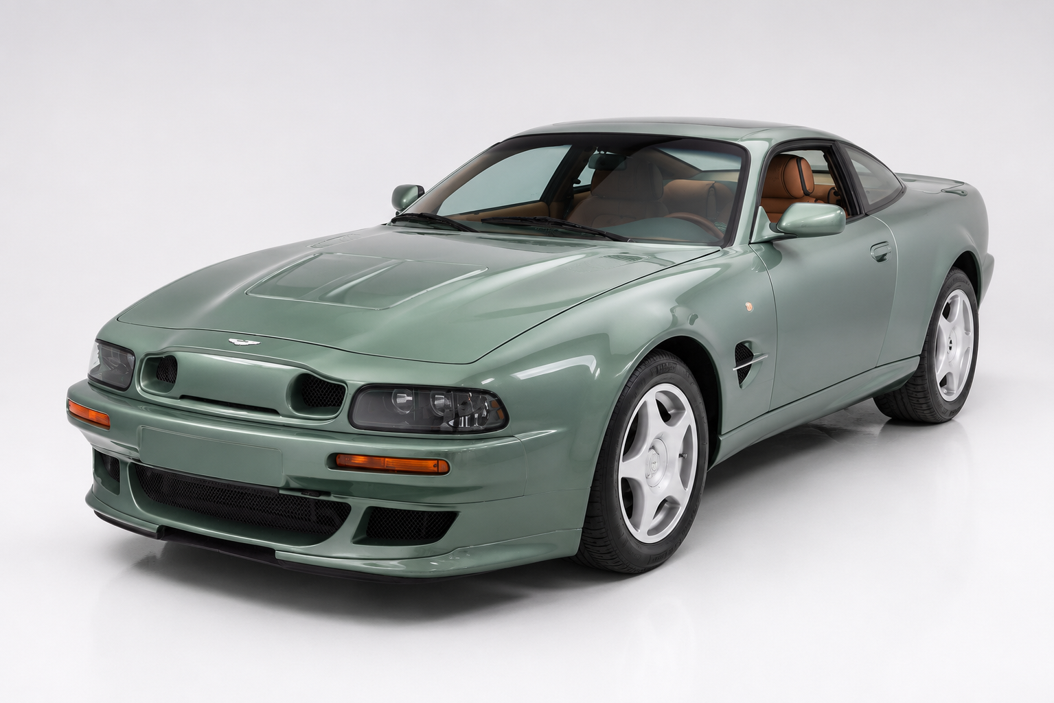 Aston Martin V8 Vantage (V550 / V600)